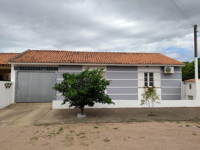 Casa de Alvenaria no Bairro Avenida