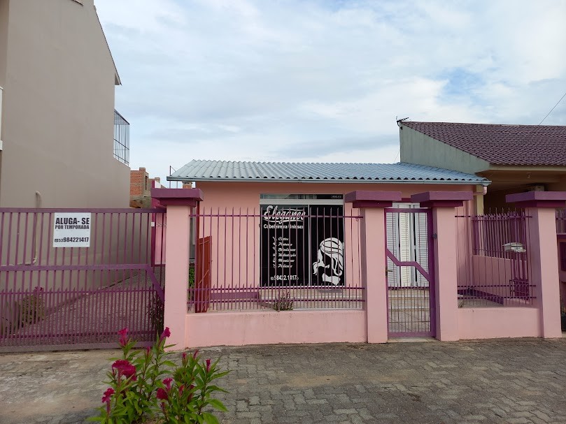 2 Casas de Alvenaria no Bairro Centro