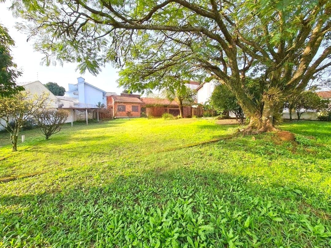 Casa de Alvenaria com Piscina em Novo Hamburgo