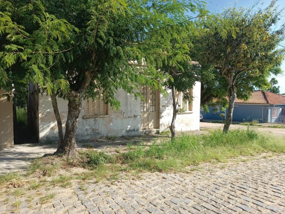 Casa de Alvenaria no Bairro Centro