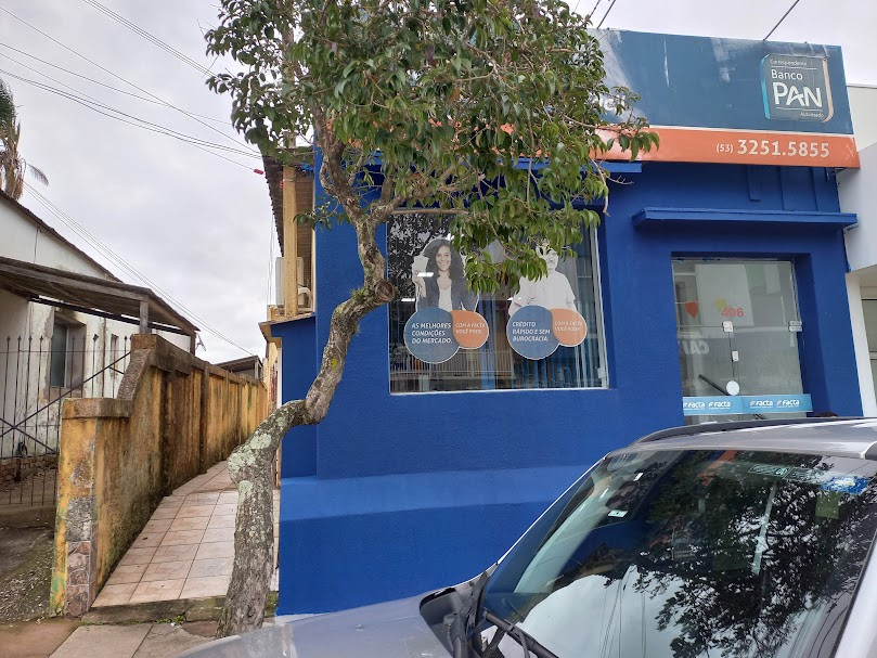Prédio Comercial e Residencial no Centro